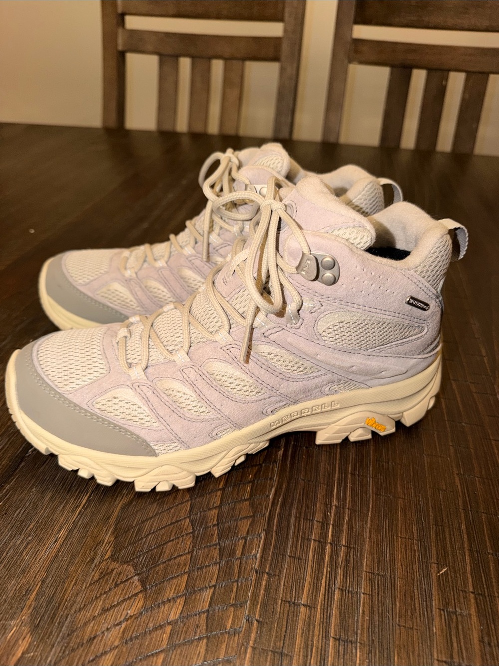 Women's Light Lavender Trail Hiking Boots MERRELL MOAB 3 WATERPROOF NEVER WORN